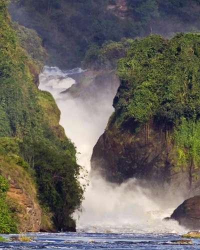 Murchison Falls National Park via Ziwa Rhino – Top of the falls